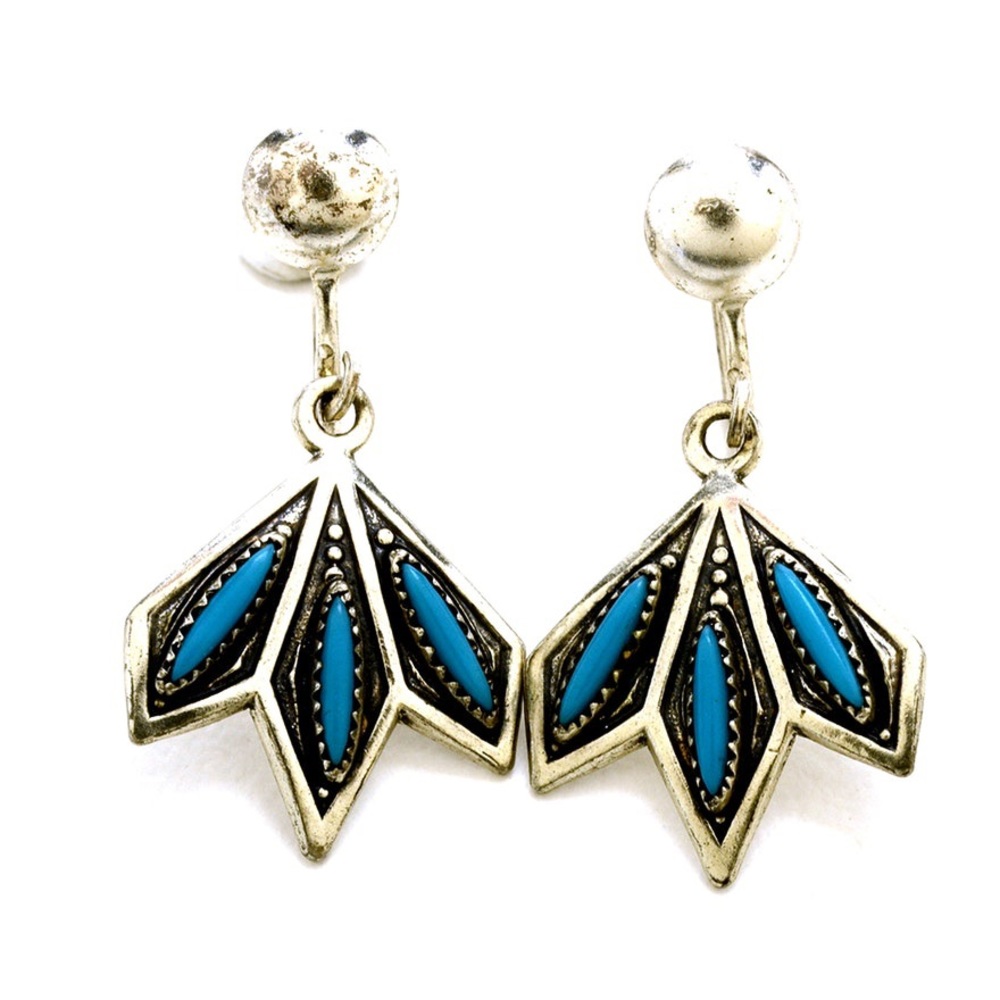Sterling Silver Screw Back Earrings - Turquoise - Picture 2 of 5